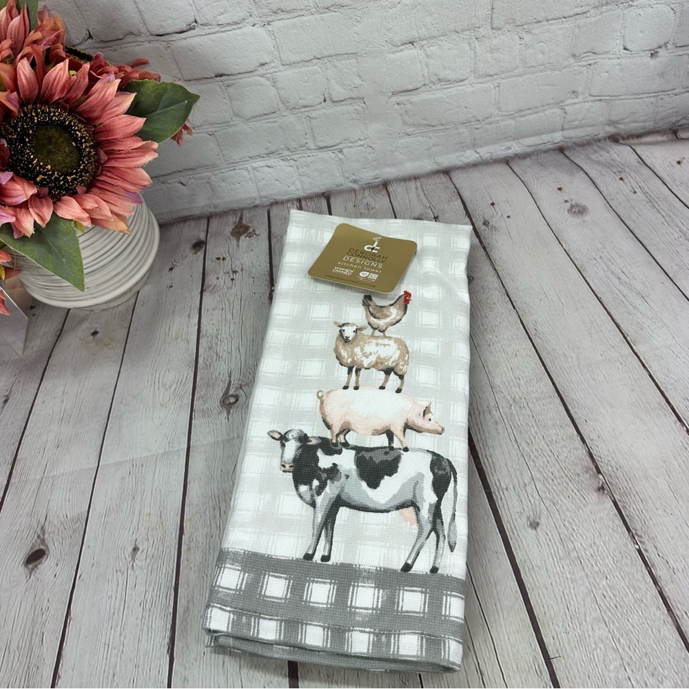 NWT deborah connnolly designs Farmhouse barnyard animal kitchen towel set